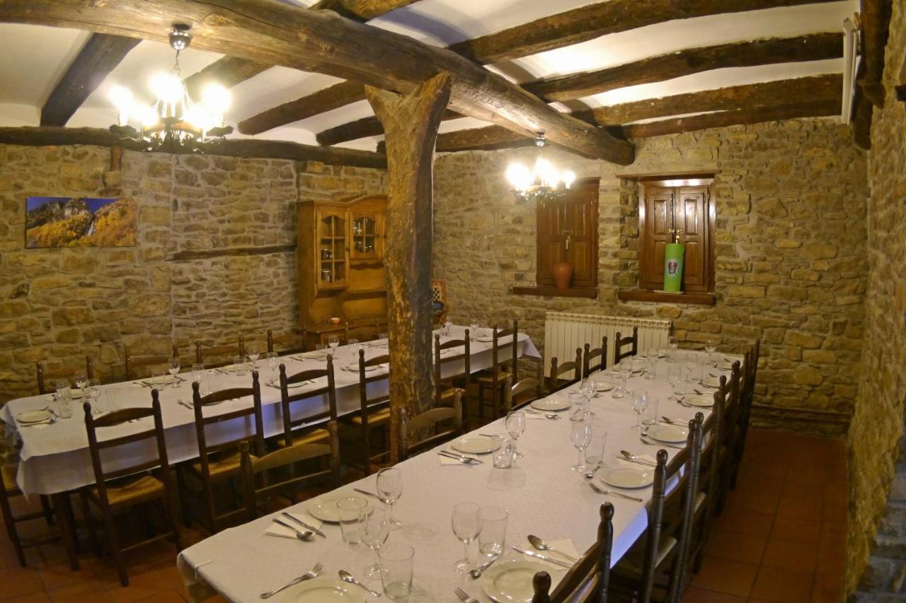Albergue Restaurante De Artieda Exteriér fotografie