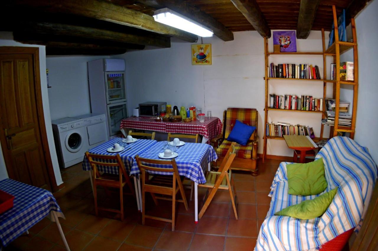 Albergue Restaurante De Artieda Exteriér fotografie